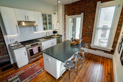 147 E 1st Ave, Columbus, OH 43201 photo 15