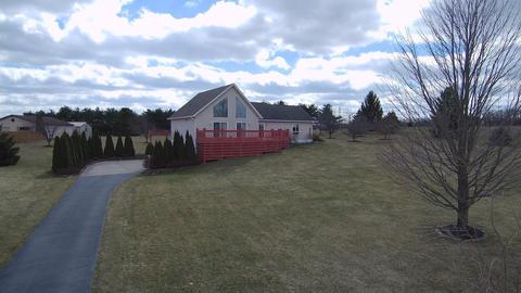 1949 E County Line Rd, Springfield, OH 45502 photo 1