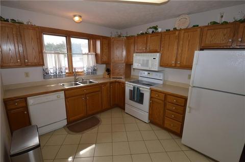 1949 E County Line Rd, Springfield, OH 45502 photo 11