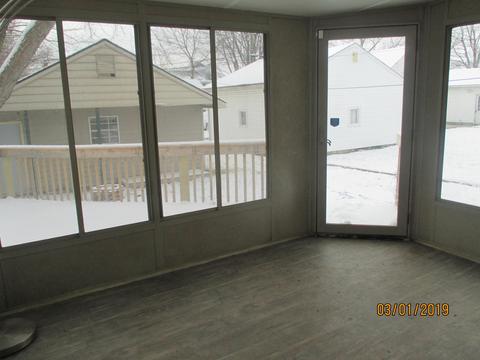 121 E Main St, Mount Sterling, OH 43143 photo 12
