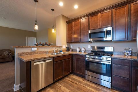 237 Faulkner Dr, Lithopolis, OH 43136 photo 5
