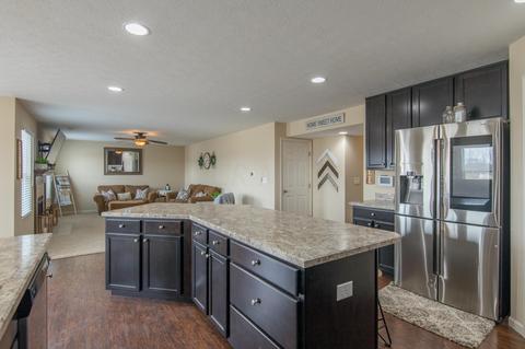 1058 Gartner Ct, Obetz, OH 43207 photo 14
