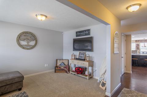 1058 Gartner Ct, Obetz, OH 43207 photo 8