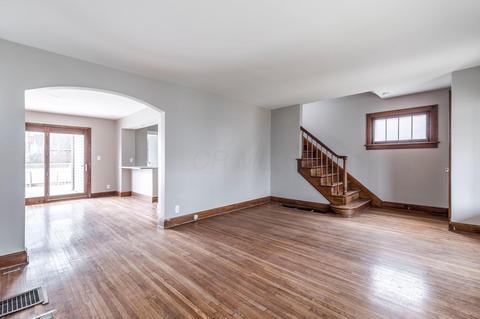 396 E Weber Rd, Columbus, OH 43202 photo 7