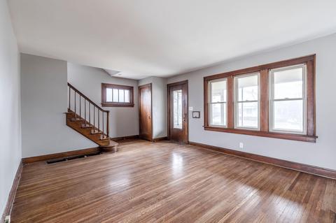 396 E Weber Rd, Columbus, OH 43202 photo 8