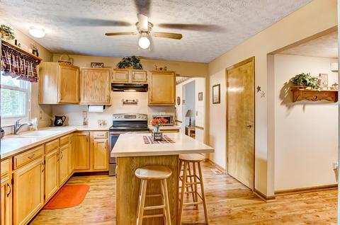 1337 Eagle View Dr, Columbus, OH 43228 photo 5