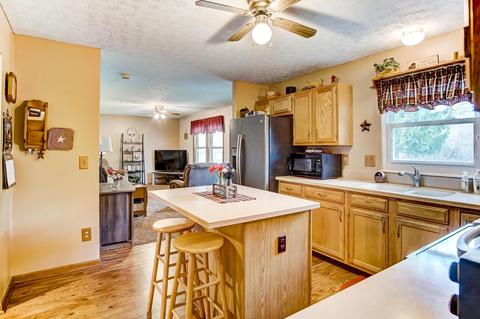 1337 Eagle View Dr, Columbus, OH 43228 photo 6