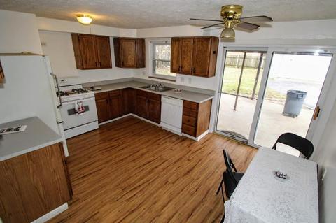3537 Eakin Rd, Columbus, OH 43204 photo 4
