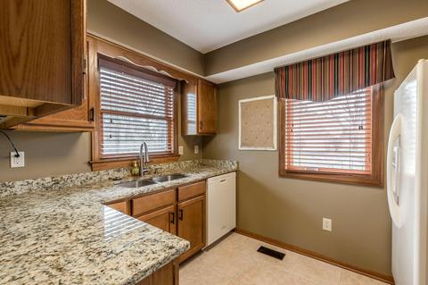 5277 Brynwood Dr, Columbus, OH 43220 photo 14