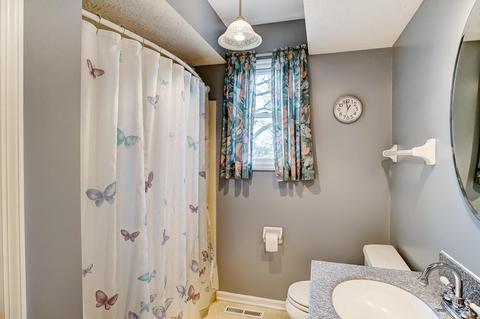 7947 Sarahurst Dr, Dublin, OH 43016 photo 25