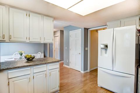 7947 Sarahurst Dr, Dublin, OH 43016 photo 9