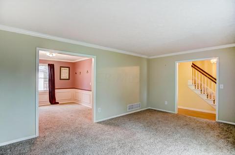 7947 Sarahurst Dr, Dublin, OH 43016 photo 5