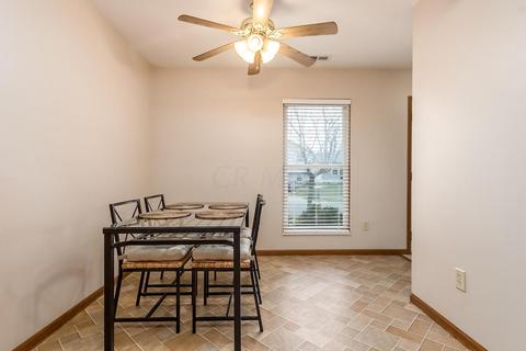 3885 Farm Brook Ln, Columbus, OH 43204 photo 8