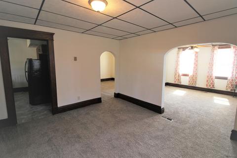 36 E North St, Newark, OH 43055 photo 9