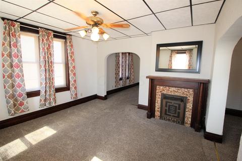 36 E North St, Newark, OH 43055 photo 6