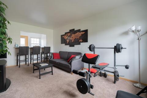 5708 Beechcroft Rd #E, Columbus, OH 43229 photo 4