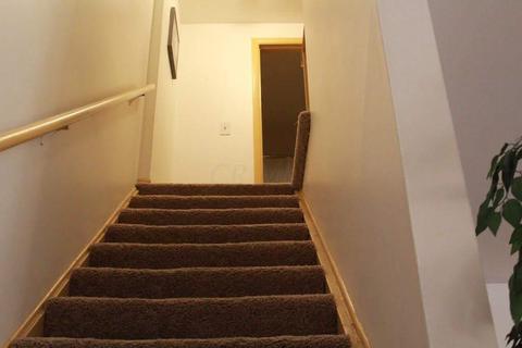 5708 Beechcroft Rd #E, Columbus, OH 43229 photo 11