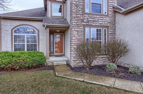7175 Springview Ln, Dublin, OH 43016 photo 2