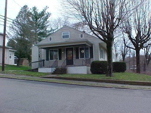 112 2nd St, Shawnee, OH 43782 photo 2