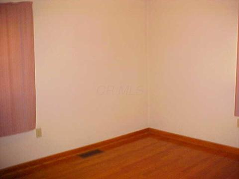 112 2nd St, Shawnee, OH 43782 photo 14