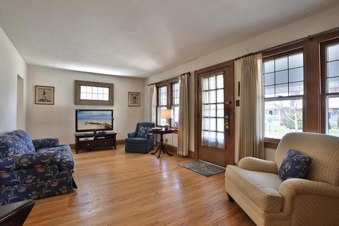 185 E Kelso Rd, Columbus, OH 43202 photo 5