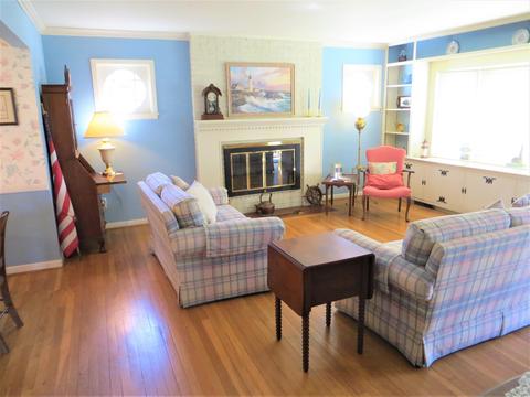 634 E Stanton Ave, Columbus, OH 43214 photo 2