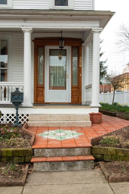 226 E Wheeling St, Lancaster, OH 43130 photo 3