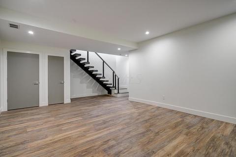 188 E 3rd Ave, Columbus, OH 43201 photo 33