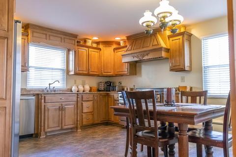 163 Locust St, Jackson, OH 45640 photo 6