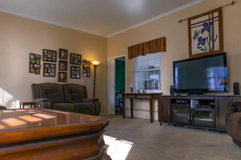 163 Locust St, Jackson, OH 45640 photo 3