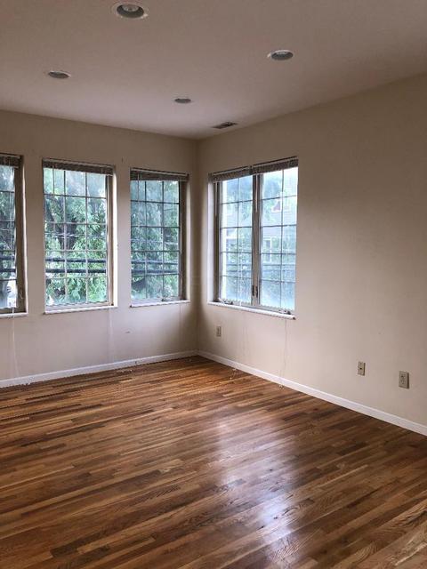242 E 12th Ave, Columbus, OH 43201 photo 11