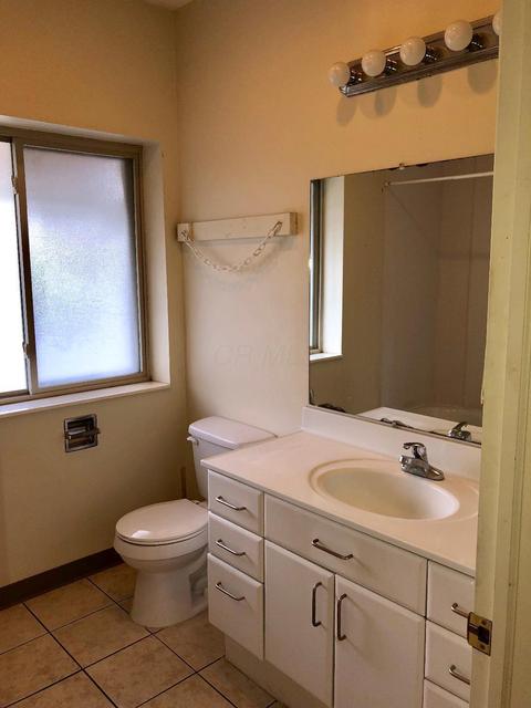 242 E 12th Ave, Columbus, OH 43201 photo 10