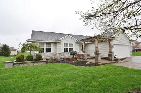 107 Castleton Ct, Pataskala, OH 43062 photo 1