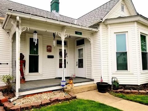 143 W High St, Circleville, OH 43113 photo 2