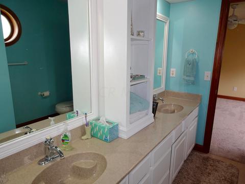 13249 Durham Cir, Pickerington, OH 43147 photo 22