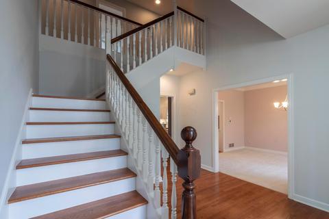 7033 Willow Run Dr, Dublin, OH 43017 photo 4