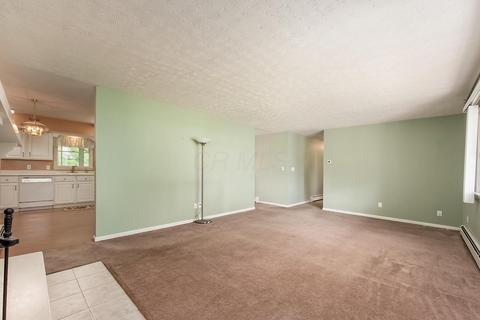 586 Mapleview Ln, Circleville, OH 43113 photo 9