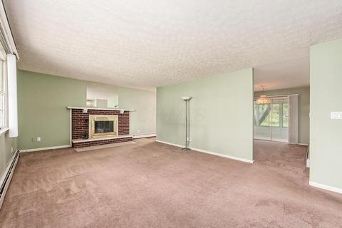 586 Mapleview Ln, Circleville, OH 43113 photo 6
