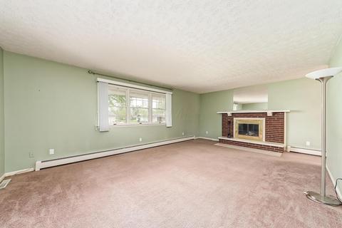 586 Mapleview Ln, Circleville, OH 43113 photo 7