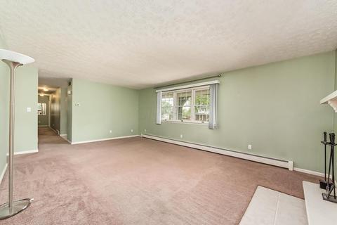 586 Mapleview Ln, Circleville, OH 43113 photo 8