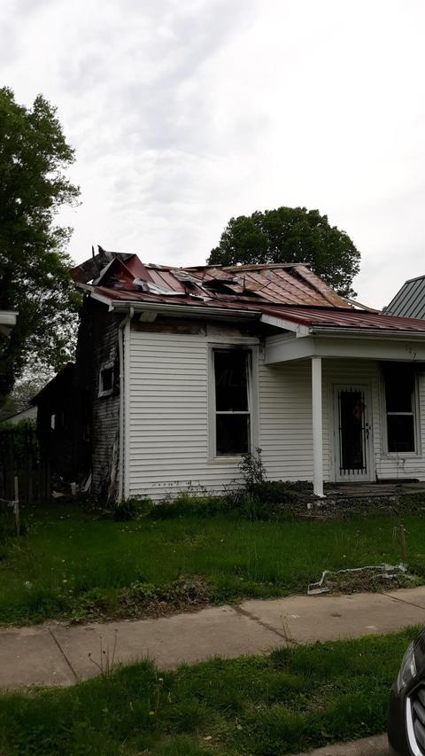 127 Logan St, Circleville, OH 43113 photo 3