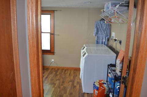 455 E Hunter St, Logan, OH 43138 photo 10