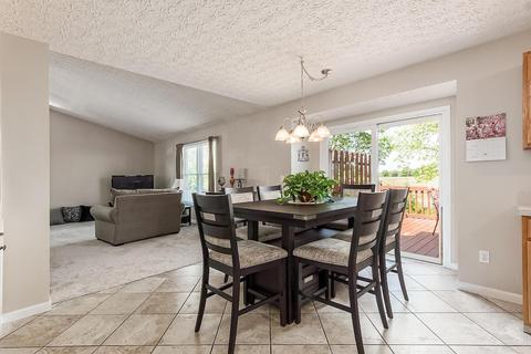 245 Iris Trail Dr, Galloway, OH 43119 photo 12
