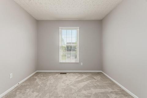 245 Iris Trail Dr, Galloway, OH 43119 photo 17