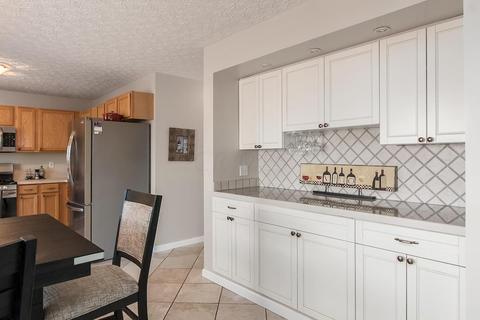 245 Iris Trail Dr, Galloway, OH 43119 photo 11