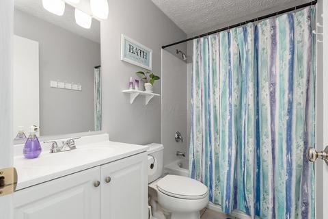 245 Iris Trail Dr, Galloway, OH 43119 photo 20