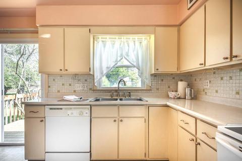 656 E Beaumont Rd, Columbus, OH 43214 photo 9
