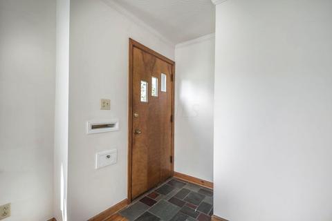 656 E Beaumont Rd, Columbus, OH 43214 photo 4