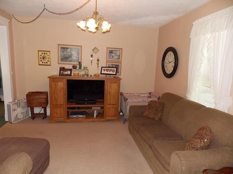 24 Broad St, Glouster, OH 45732 photo 11
