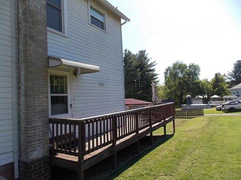 24 Broad St, Glouster, OH 45732 photo 5
